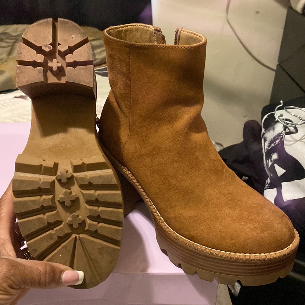 Suede boots - Picture 5 of 5